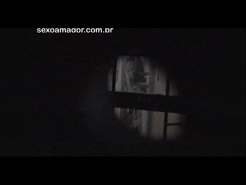 ❤️ Ξανθιά κοπέλα βιντεοσκοπήθηκε κρυφά από ηδονοβλεψία της γειτονιάς κρυμμένο πίσω από κούφια τούβλα ☑ Ποιότητα πορνό